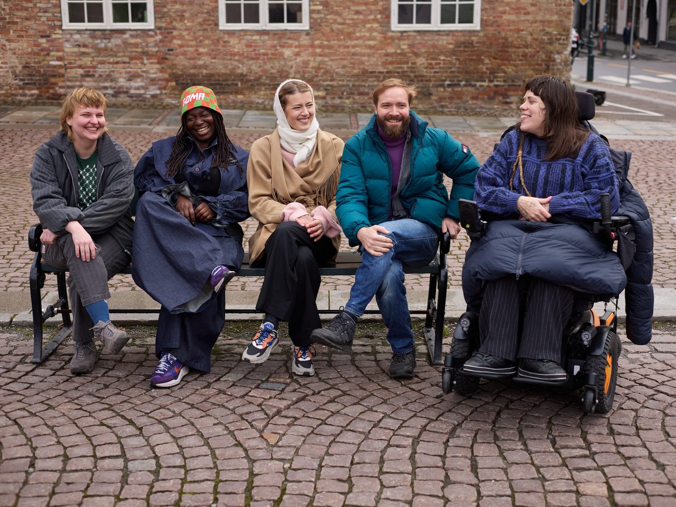 Ellinor Aurora Aasgaard, Rafiki, Katarina Skjønsberg, Zayne Armstrong og Ihra Lill Scharning. Foto: Henrik Follesø Egeland
