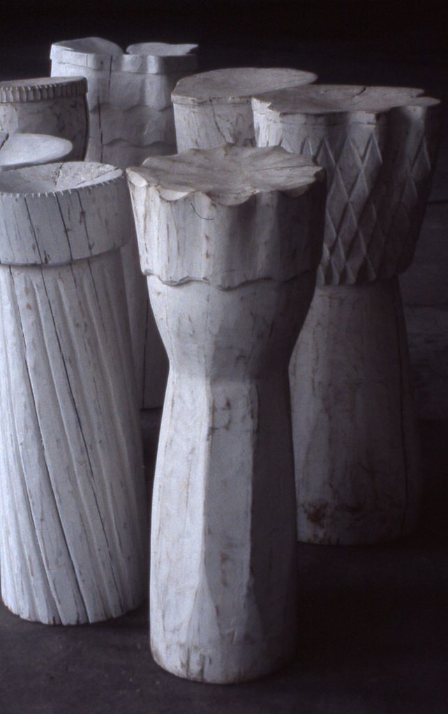 1996 Liv Mildrid Gjernes Tuntre Treskulptur Foto