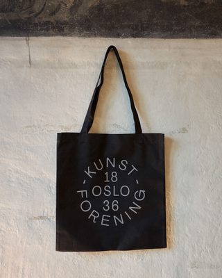 251113 OK Bokbutikk Totes 001