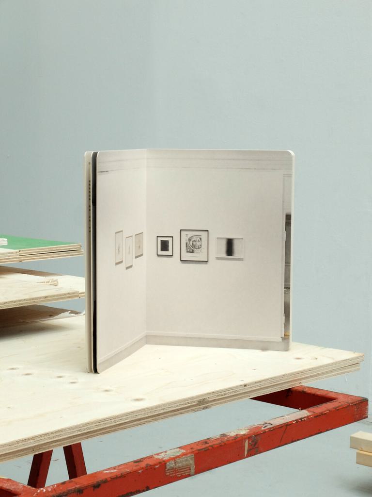 Eline McGeorge – As Spaces Fold, Companions Meet