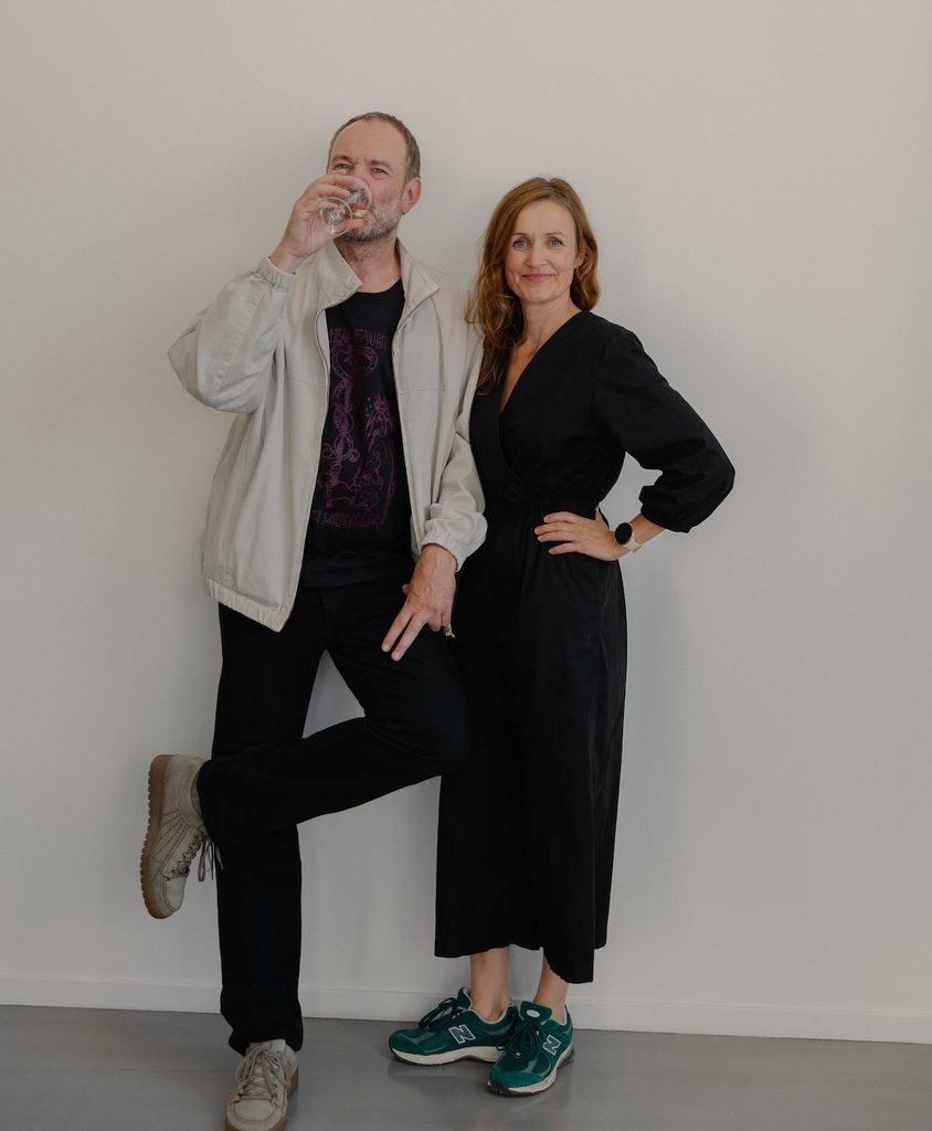 Marius Engh og Elisabeth Byre på åpningen av The Sign of Four, 2025. Foto: Kristine Jakobsen