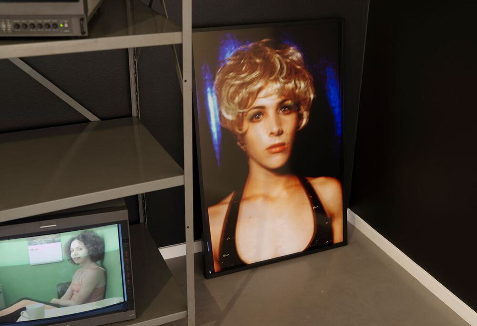 Rona Yefman, The Strongest Girl in the World, 2019