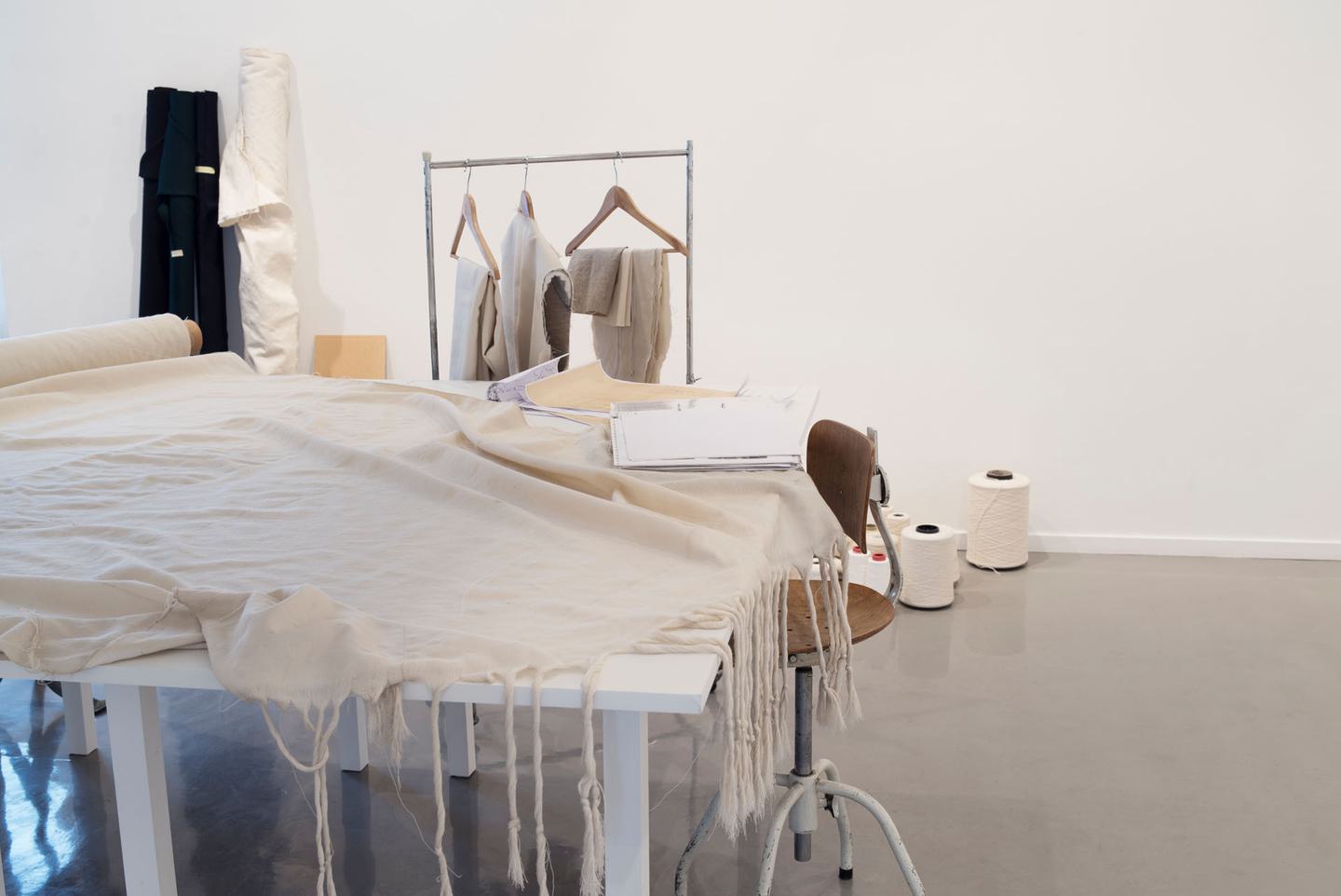 Franz Petter Schmidt, Weaving Fabrics for Suits, 2015