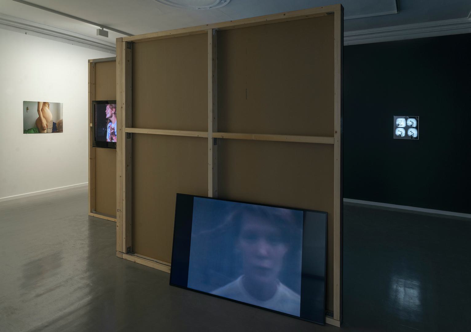 Rona Yefman, The Strongest Girl in the World, 2019