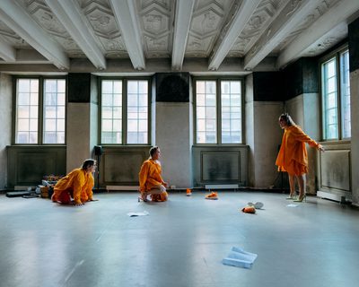 De brilliante – en scenekunstproduksjon av Runa Carlsen. Foto: Signe Fuglesteg Luksengard