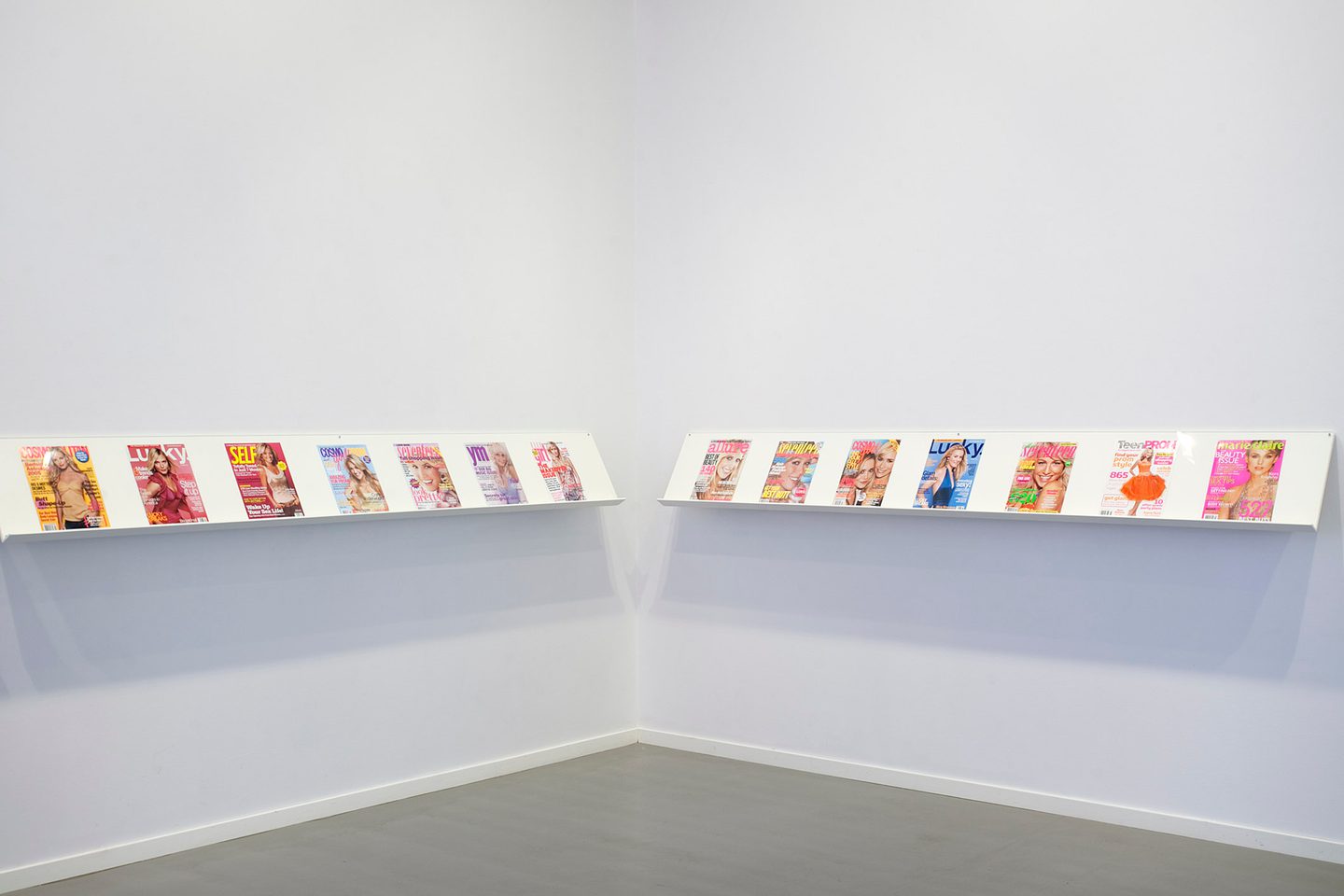 Charlie White, Spilling Hot Gossip, 2009